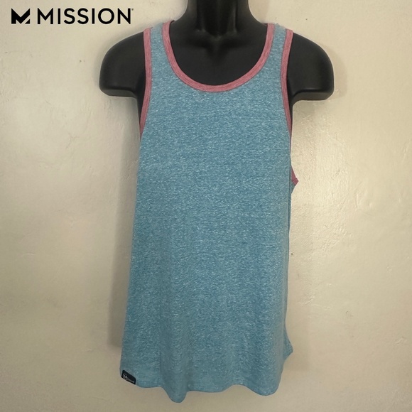 Mission Tank Top Large Gently worn 50% polyester/37% cotton/13% rayon 19" armpit - Picture 1 of 4